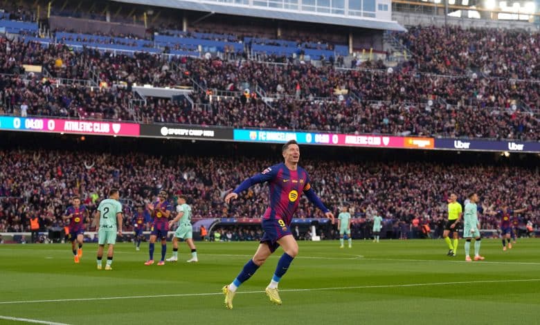 روبرت ليفاندوفسكي - برشلونة ضد أتلتيك بلباو - كامب نو (المصدر:Gettyimages)