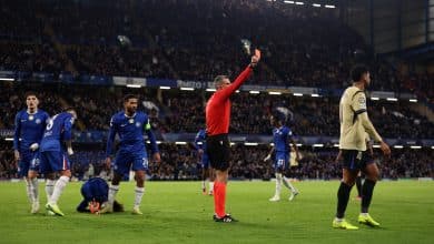 طرد رونالد أراوخو - برشلونة - تشيلسي - المصدر (Getty images)