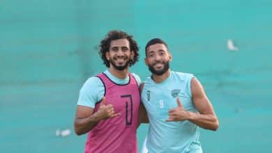 عبد الله الرفاعي وطارق تيسودالي- المصدر: حساب رابطة المحترفين الإماراتية