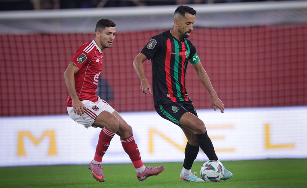 من مباراة الأهلي ضد الجيش الملكي.. تصوير: عمر الناصري