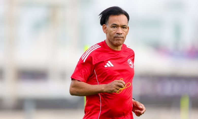 خوسيه مورايس مدرب الشارقة - المصدر: الحساب الرسمي لرابطة المحترفين الإماراتية