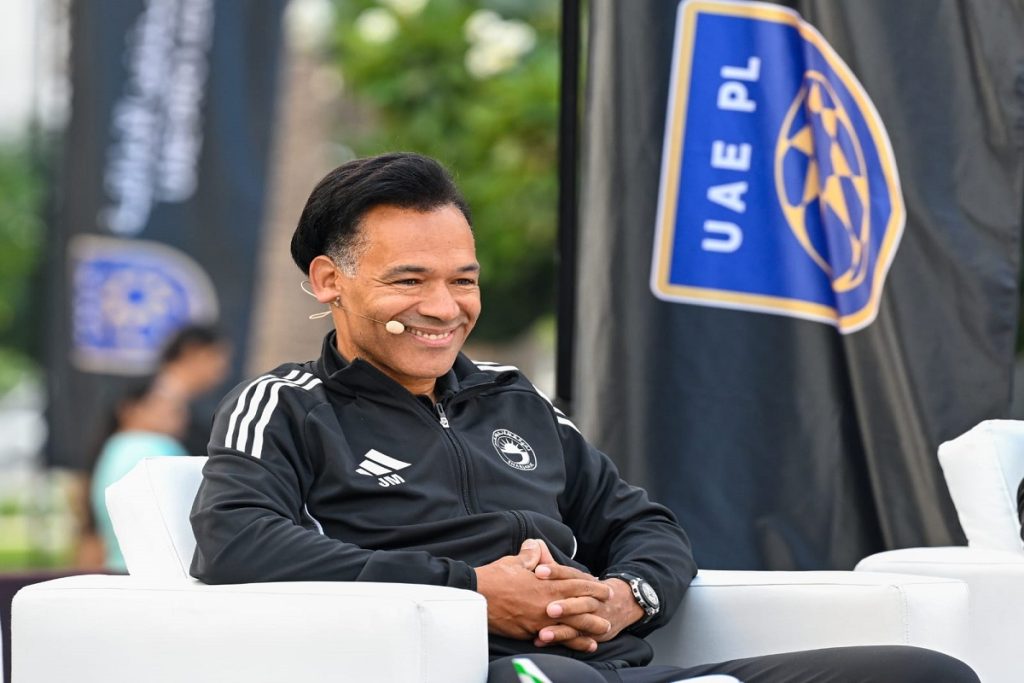 خوسيه مورايس مدرب الشارقة- المصدر: حساب رابطة المحترفين الإماراتية