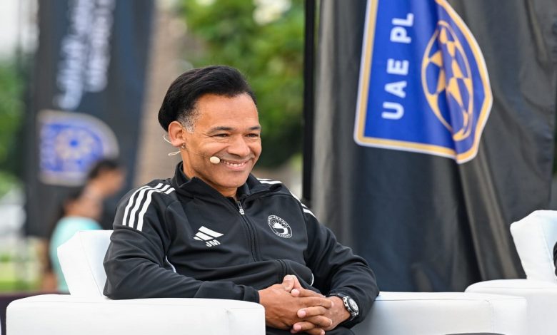 خوسيه مورايس مدرب الشارقة- المصدر: حساب رابطة المحترفين الإماراتية