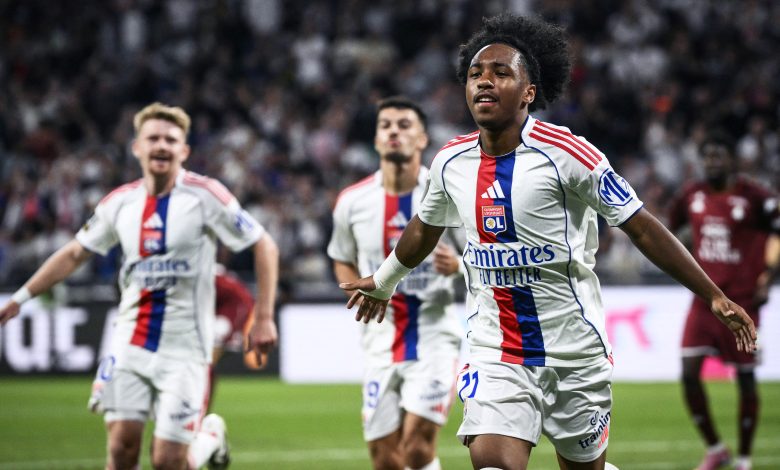 ماليك فوفانا لاعب ليون الفرنسي.. (المصدر:Gettyimages)