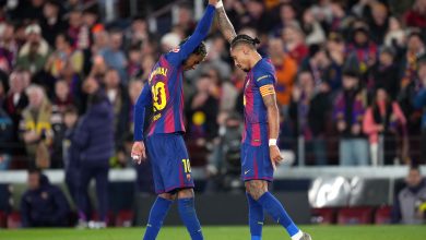 رافينيا ولامين يامال من مباراة برشلونة ضد أوساسونا.. (المصدر:Gettyimages)