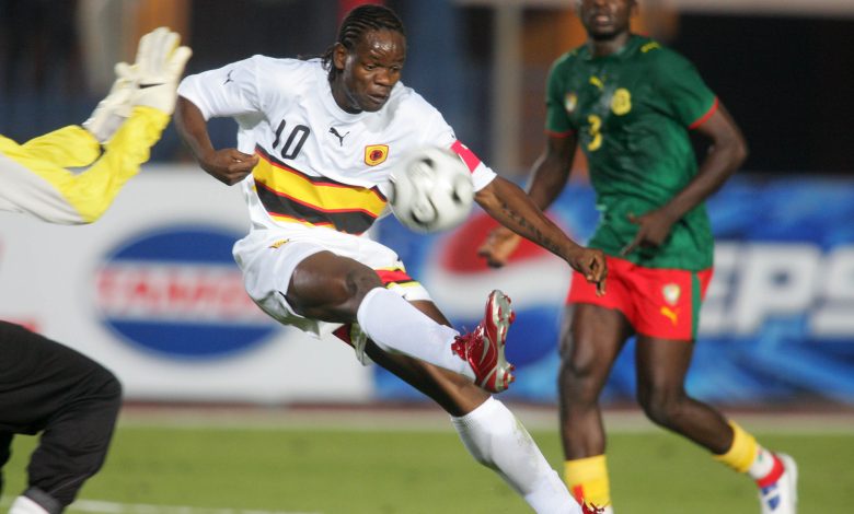 فابريس أكوا نجم أنجولا السابق.. المصدر: (Getty images)