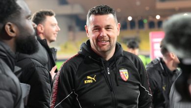 بشراكة مغربية.. بيير ساجا مدرب خرج من الظل ليقود لانس إلى الحلم الكبير