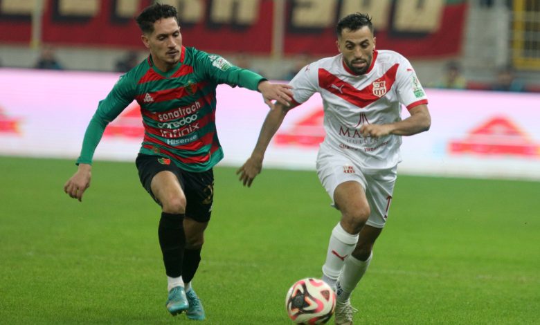 مولودية الجزائر ضد شباب بلوزداد.. المصدر (Getty images)