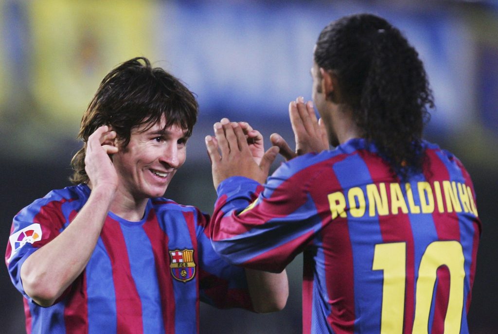ليونيل ميسي - رونالدينيو - برشلونة - المصدر (Getty images