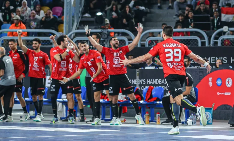 ما القناة الناقلة لمباراة مصر ضد أوغندا وأين تشاهد بطولة إفريقيا لكرة اليد مجانًا؟