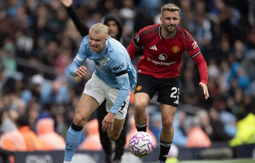 ما موعد الديربي بين مانشستر يونايتد ضد مانشستر سيتي في الدوري الإنحليزي 2025؟