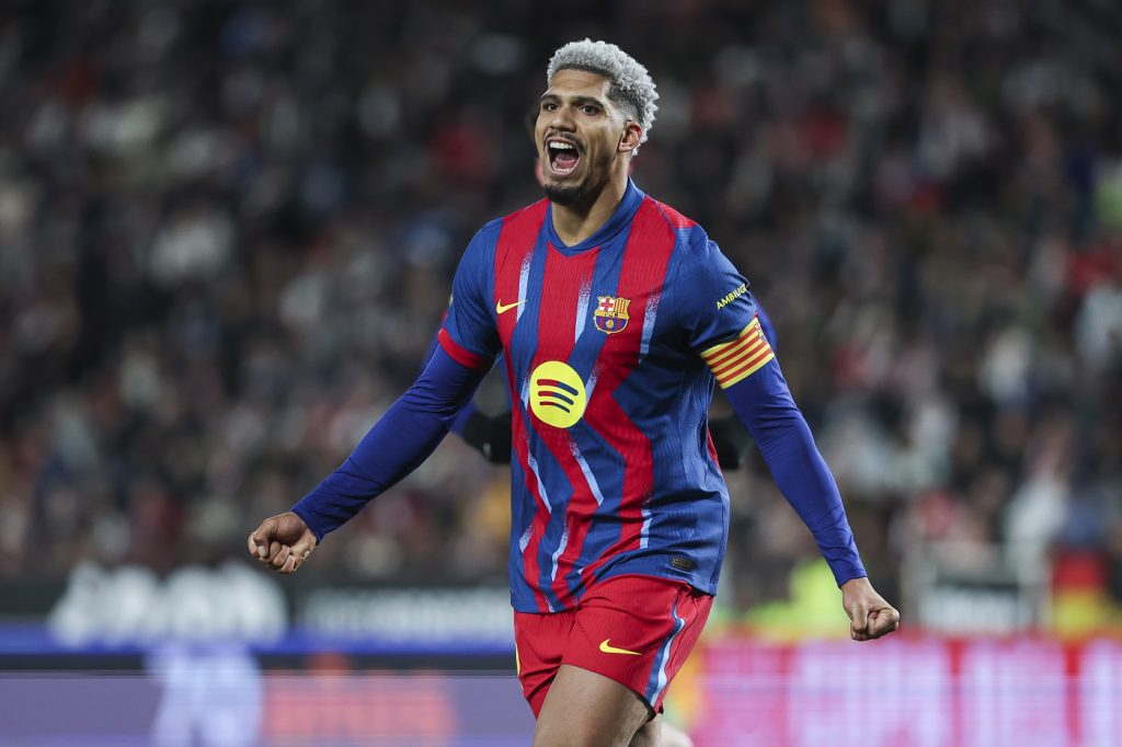 رونالد أراوخو - برشلونة - المصدر (Getty images)