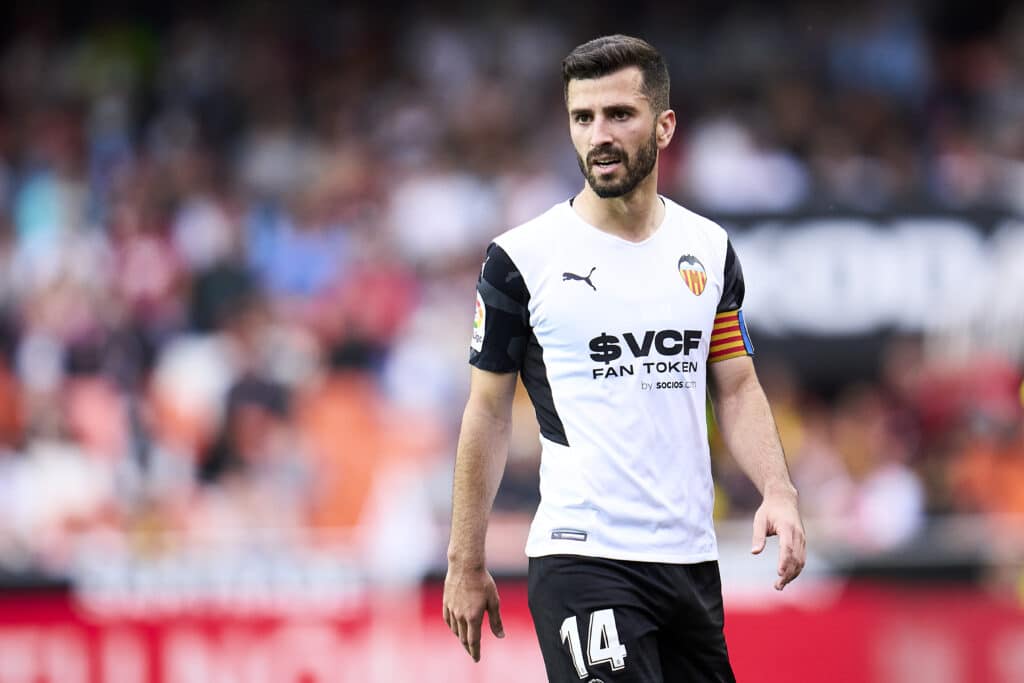 José Gayá es el líder del Valencia sumergido en una crisis deportiva. (Photo by Aitor Alcalde Colomer/Getty Images)