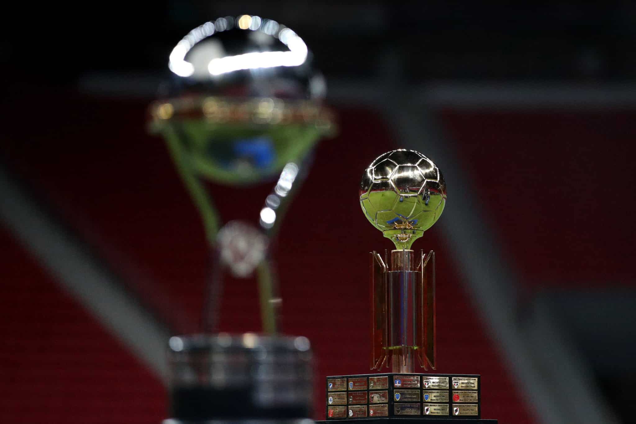 La Recopa 2024 busca dueño, ¿Liga de Quito o Fluminense?