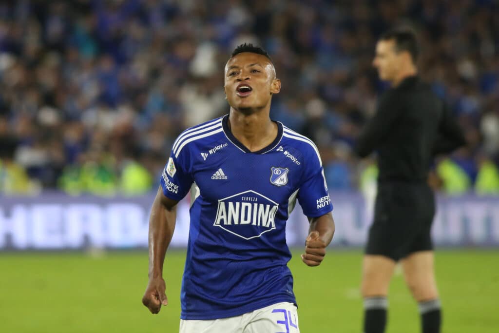 Óscar Cortés, jugador de Millonarios, es una de las grandes promesas del fútbol colombiano. (Photo by Daniel Garzon Herazo/NurPhoto via Getty Images)