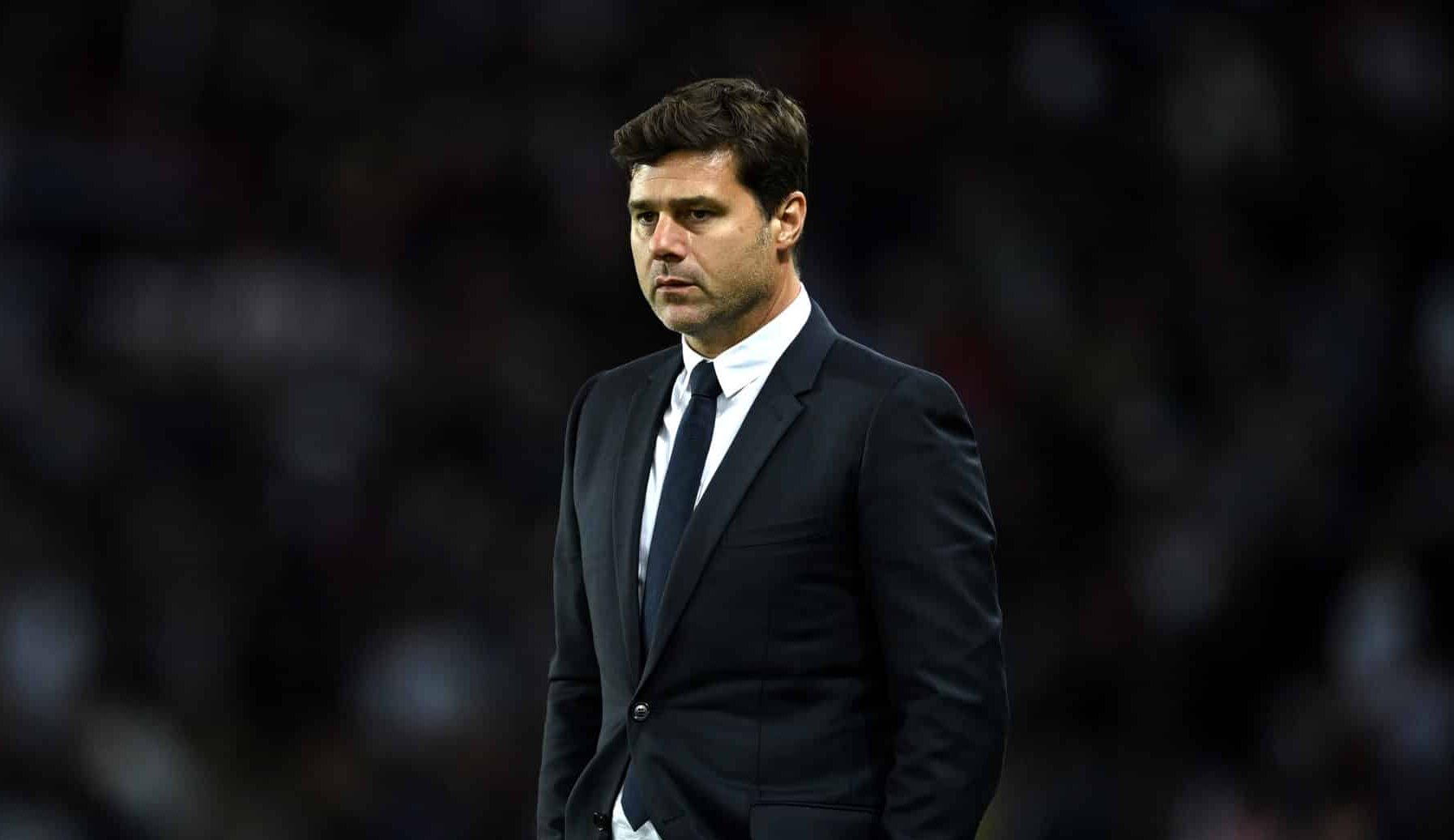 Mauricio Pochettino dirigiendo en Premier League con el Chelsea.