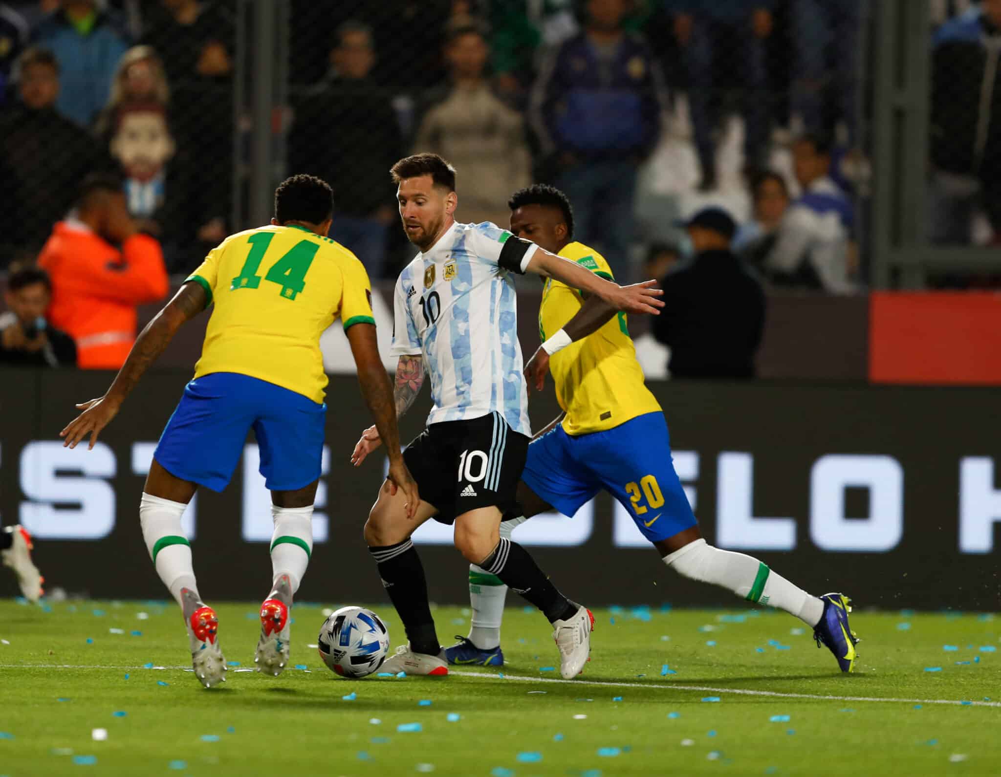 Argentina pierde largo invicto tras caer en casa contra Uruguay en