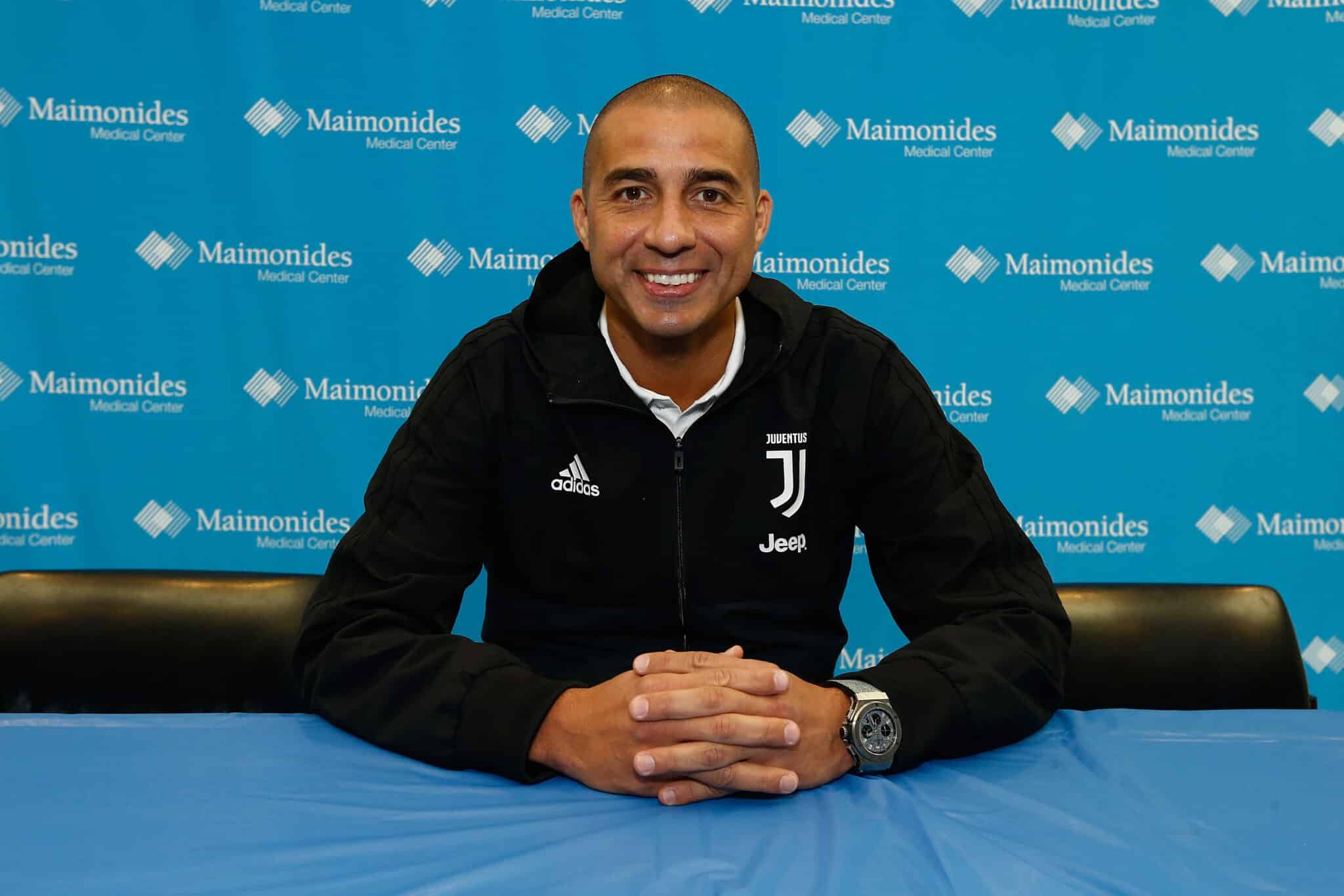 David Trezeguet podría dirigir en Argentina