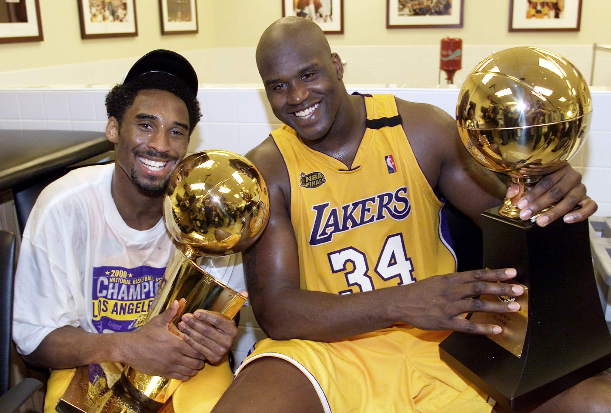 nba kobe bryan Shaquille O'Neal trofeo Larry O'Brian finales de nba Boston Celtics