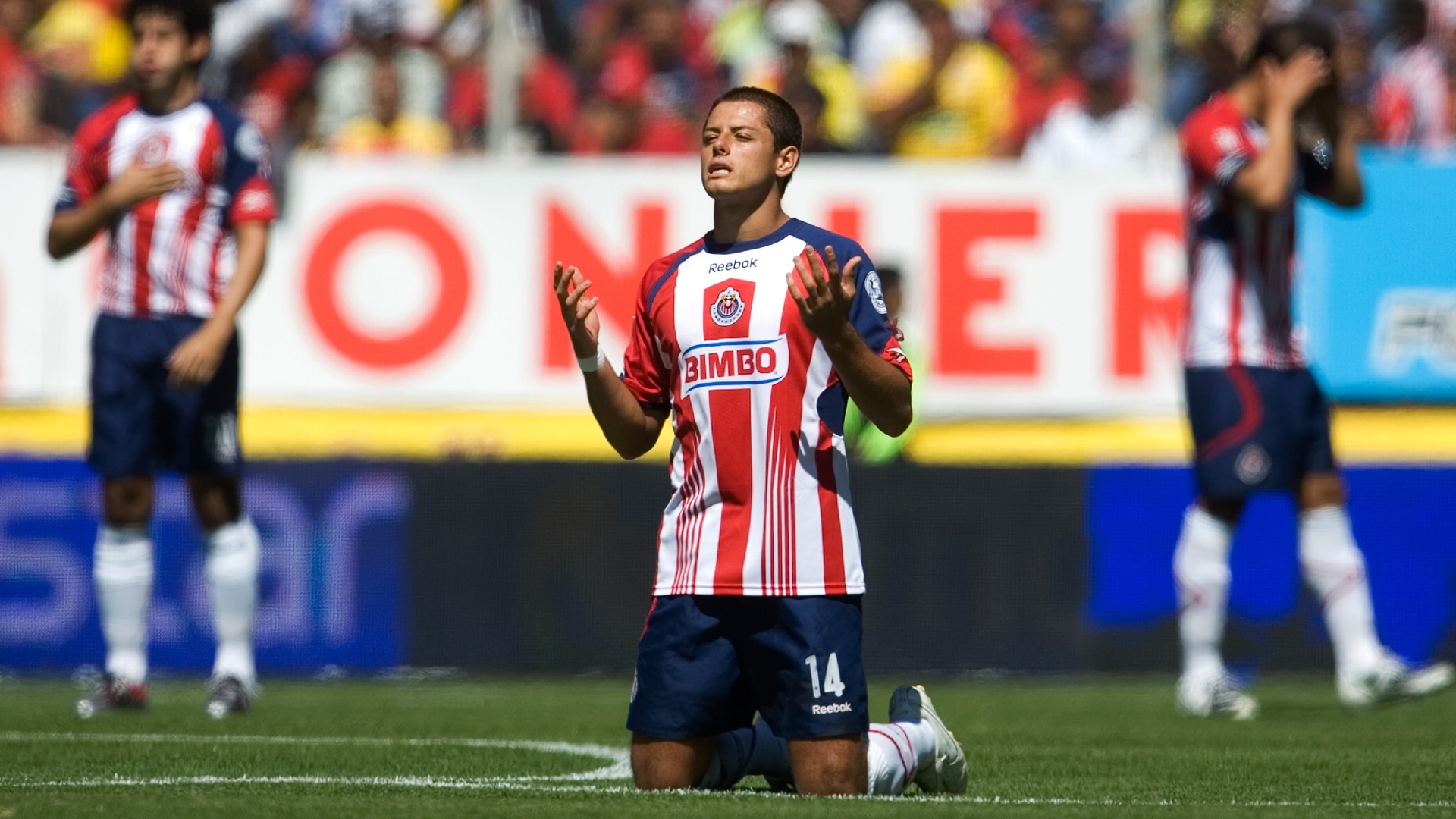 Chicharito Hernández, ¿cuántos títulos tiene con Chivas?