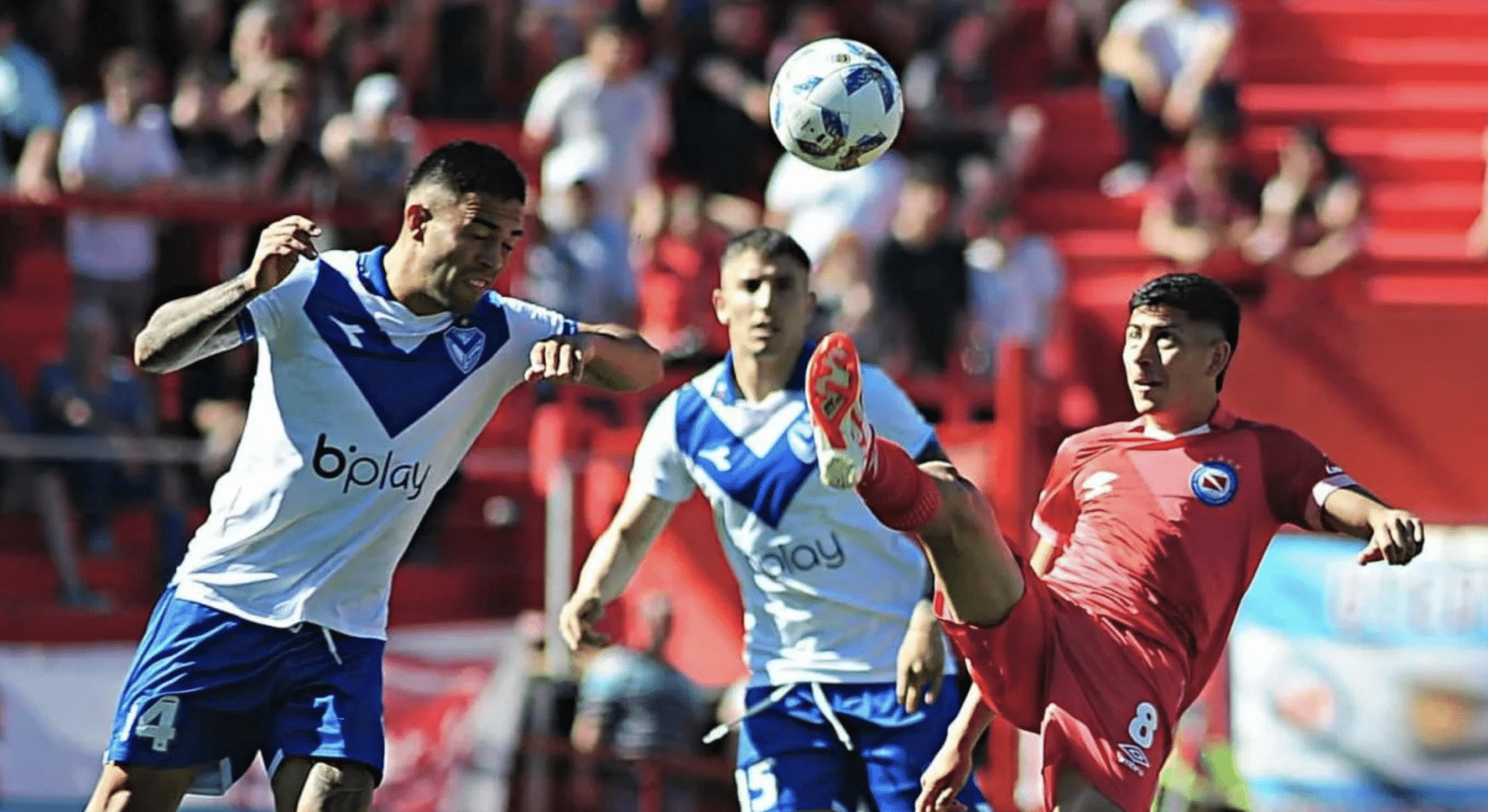 Argentinos vs. Vélez, una de las semifinales de la Copa de la Liga.