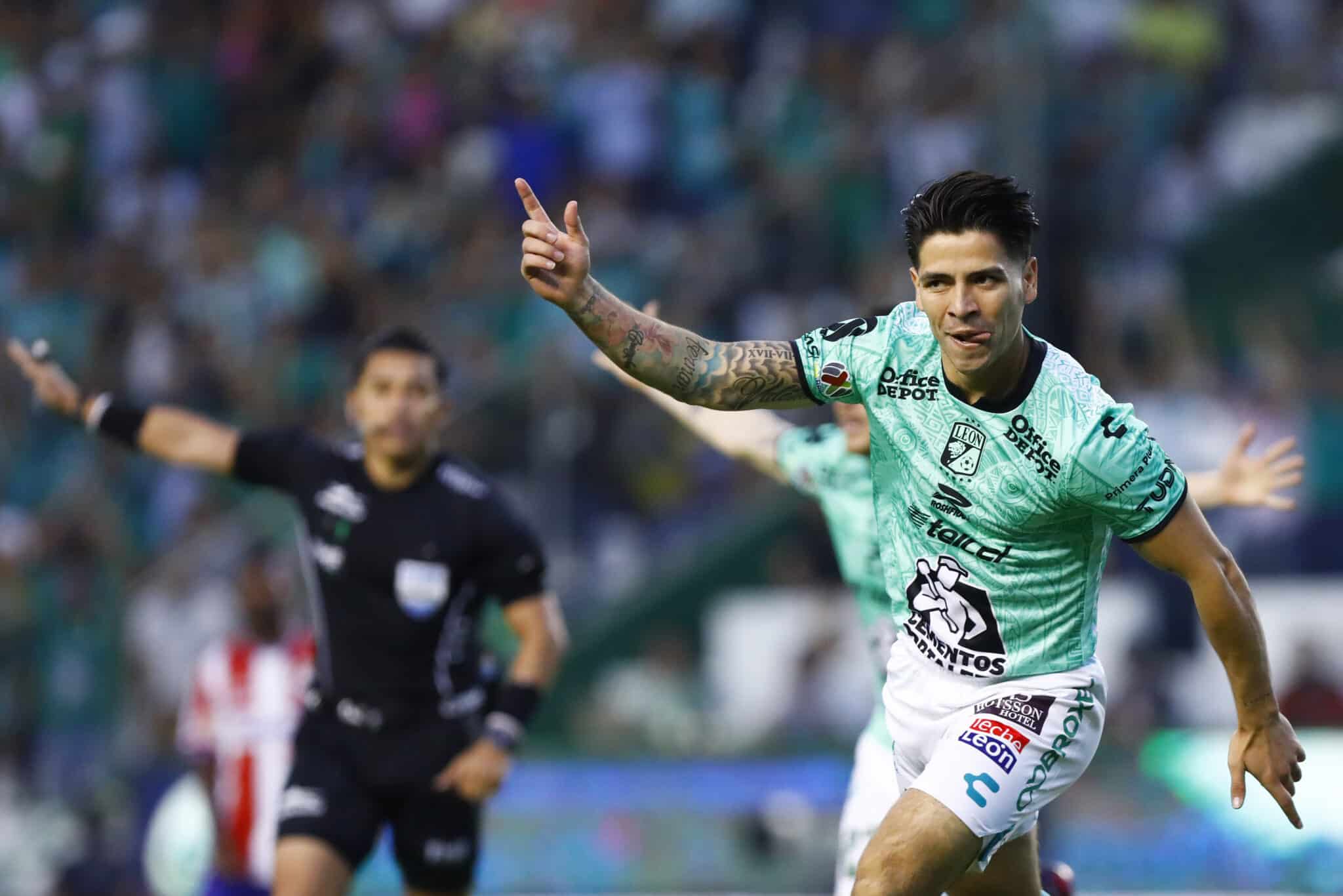 Víctor Dávila en su paso por México con León y su rumor al Club América