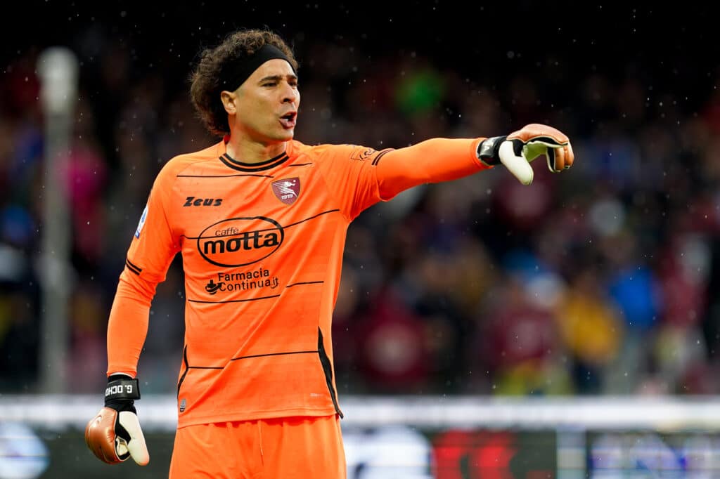 Memo Ochoa descenso Salernitana Serie A mexicanos en europa