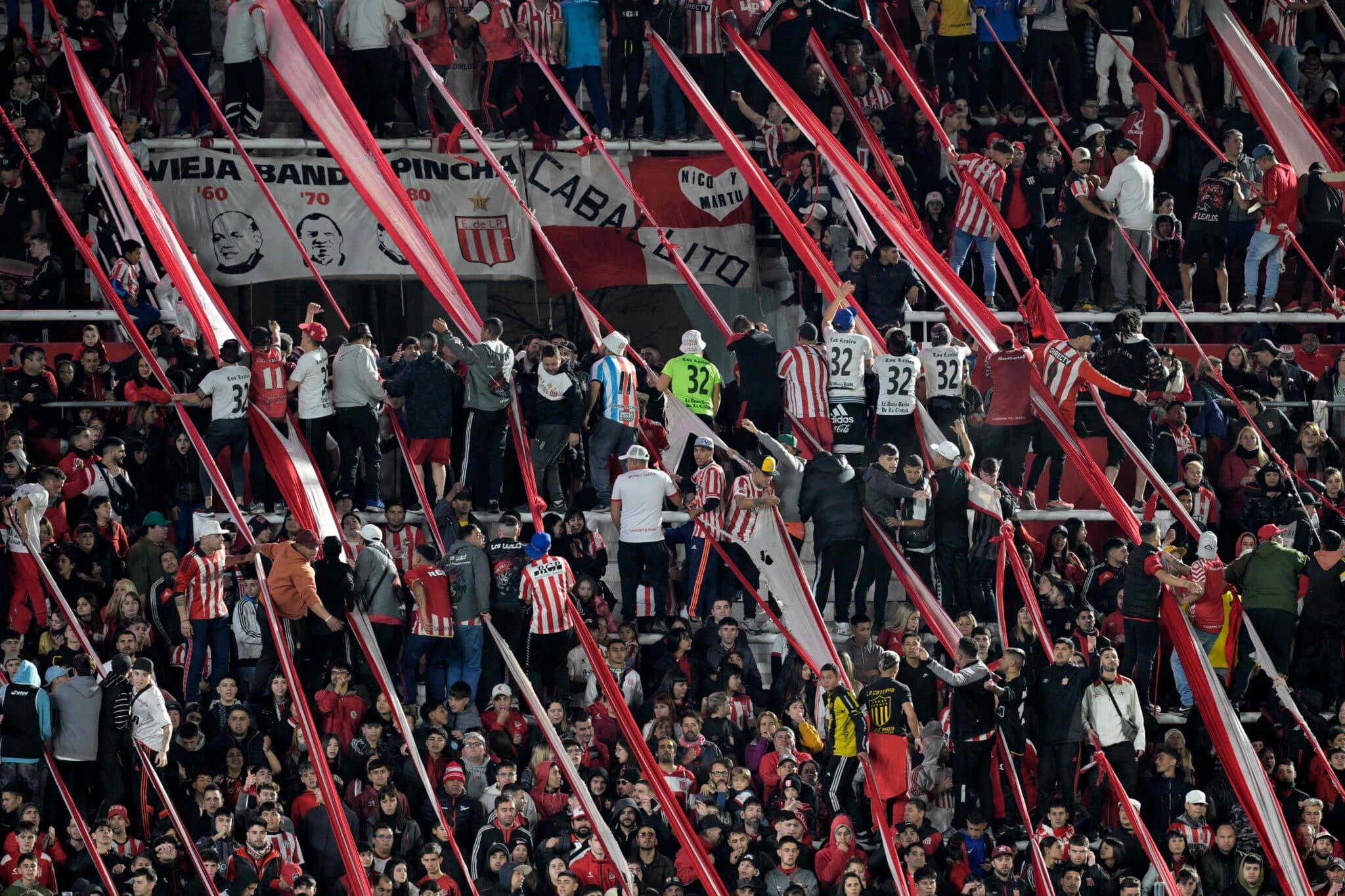 Edwuin Cetré Estudiantes