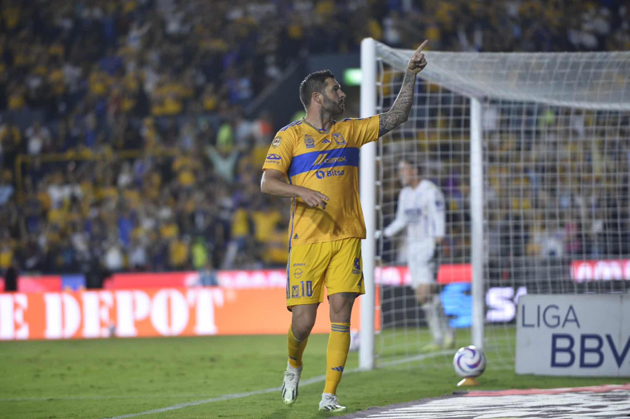 Tigres vs Columbus Crew Andre-Pierre Gignac concacaf