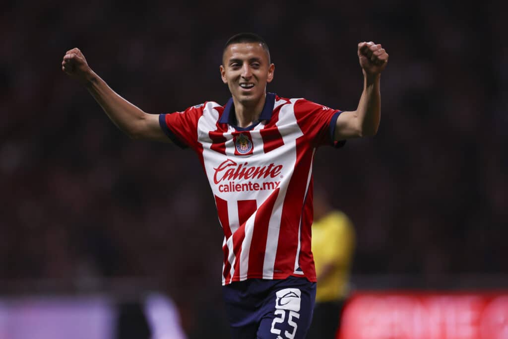 Roberto Piojo Alvarado Chivas Tigres liga mx chivas vs cruz azul