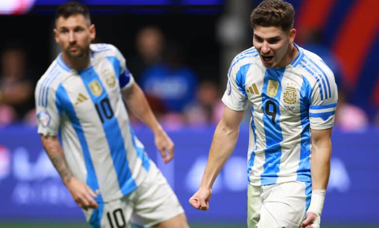 Argentina Julián Álvarez