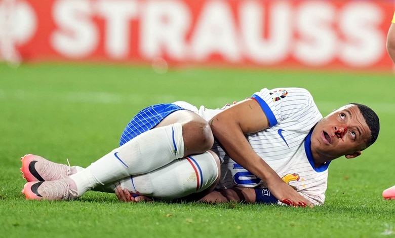 Francia vs Bélgica: Kylian Mbappé ya parece 100% recuperado de su lesión nasal (Foto: Getty Images)