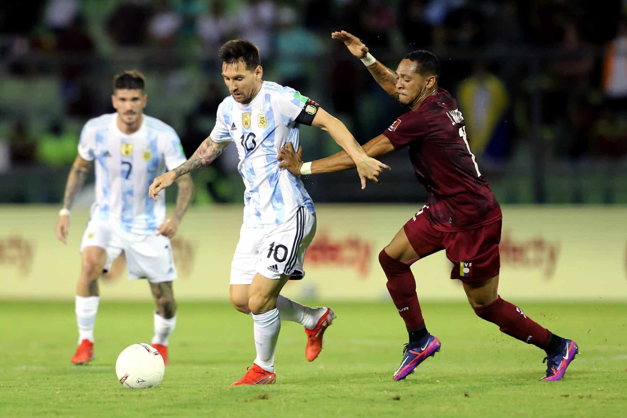 Argentina vs. Venezuela, la picante primera semi de la Copa América.