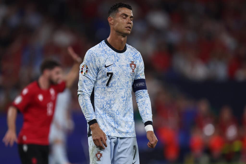 Cristiano Ronaldo podría ser una de las claves en el Portugal vs Eslovenia. (Photo by sportinfoto/DeFodi Images via Getty Images)