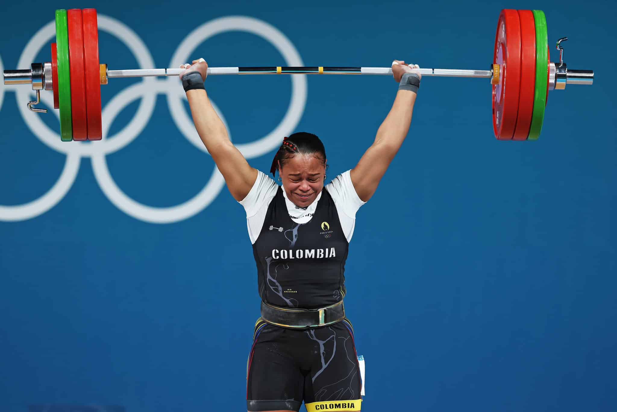 Mari Leivis Sánchez ganó la medalla de plata en Halterofilia y sumó la tercera para Colombia en estos Juegos Olímpicos 2024. (@juegosolimpicos)