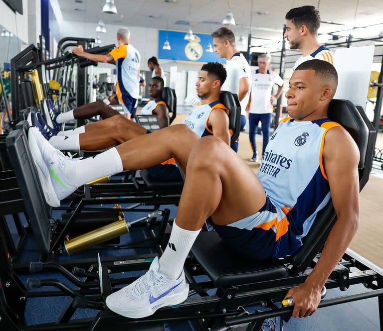 Kylian Mbappé entrenamiento Real Madrid