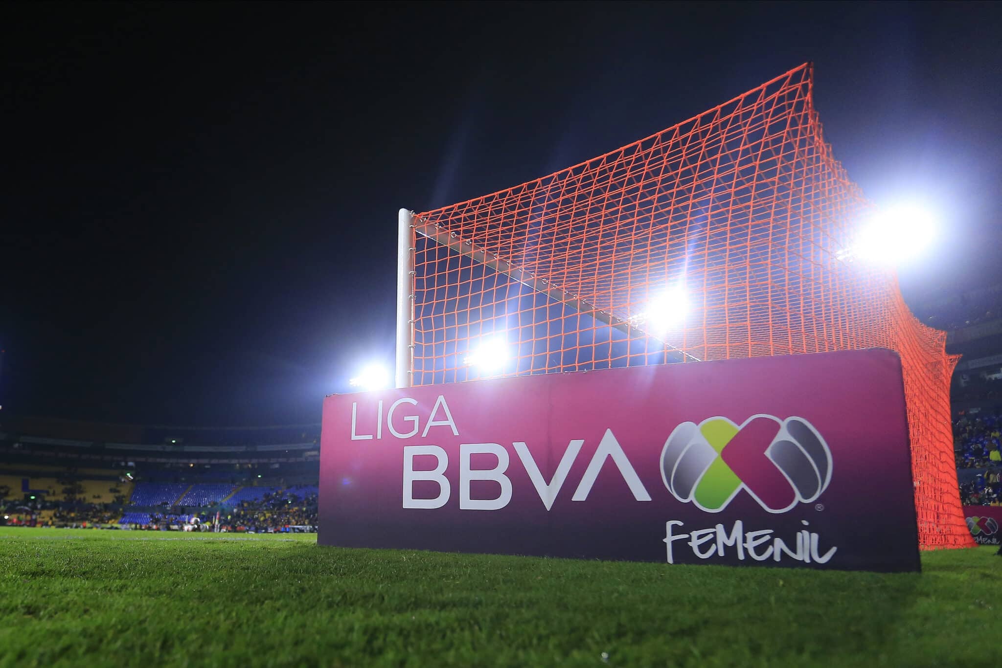 Letrero de la Liga MX Femenil en la final Tigres vs América del Apertura 2023.