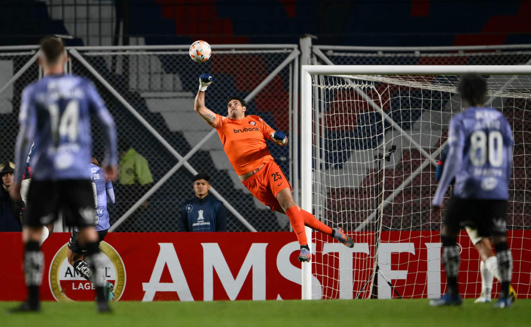 Gastón Gómez penales atajados San Lorenzo Racing y Vélez
