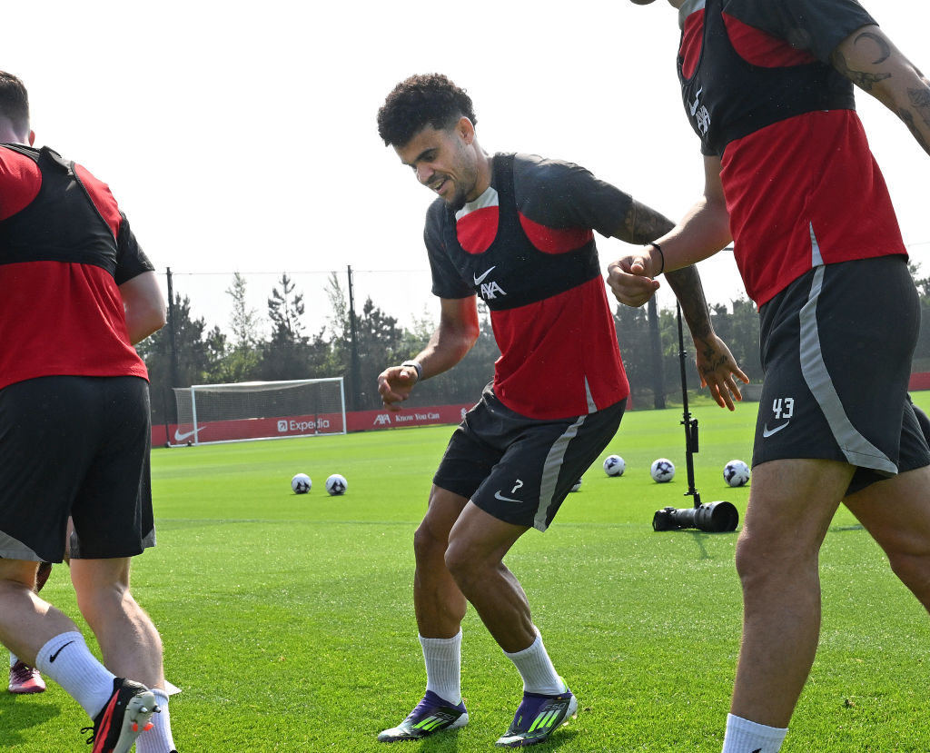 Luis Díaz entrenamiento Liverpool