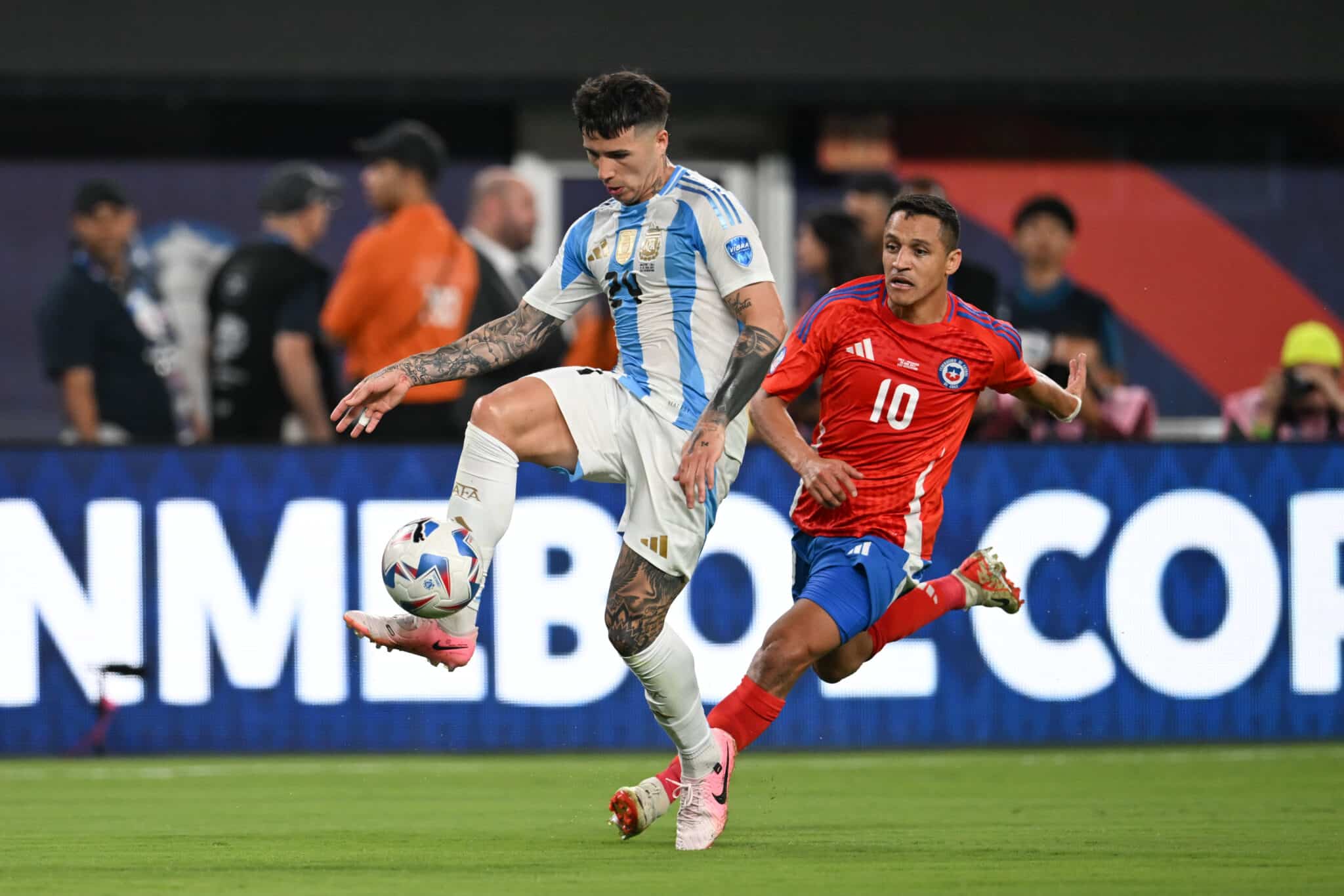 Las Eliminatorias Sudamericanas promedian, ¿qué se necesita para llegar al Mundial 2026?.