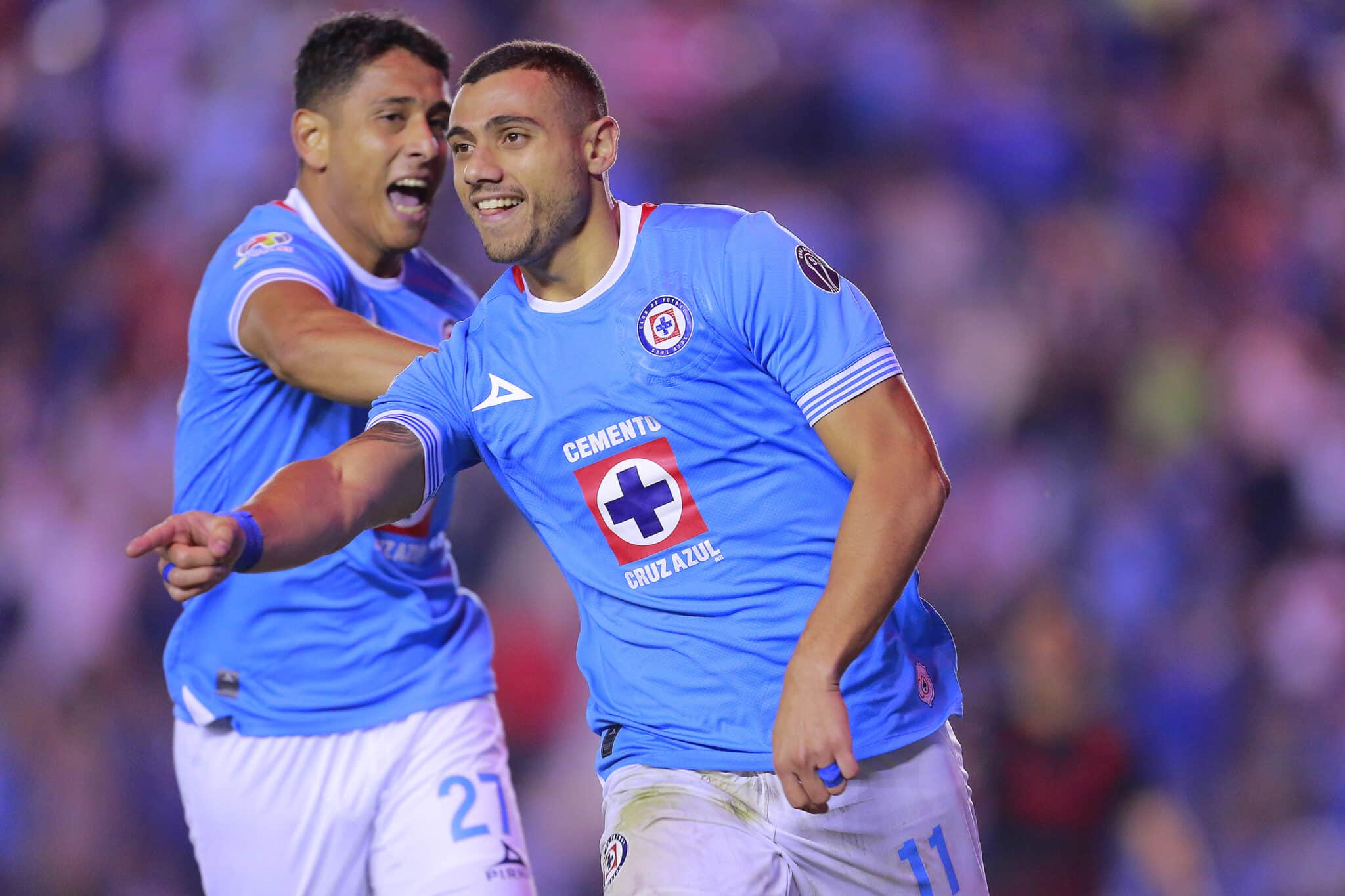 Cruz Azul contará con algunos cambios en su once titular ante Chivas.
