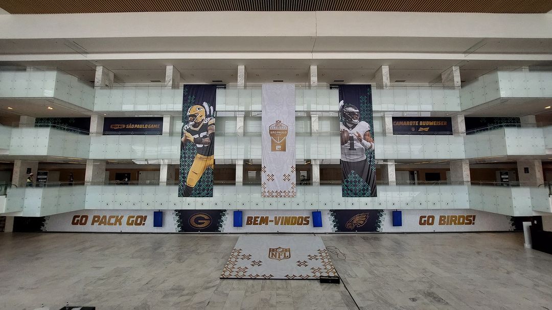 Así se espera en Brasil el encuentro de NFL entre Philadelphia Eagles vs Green Bay Packers. (@neoquimicaarena)