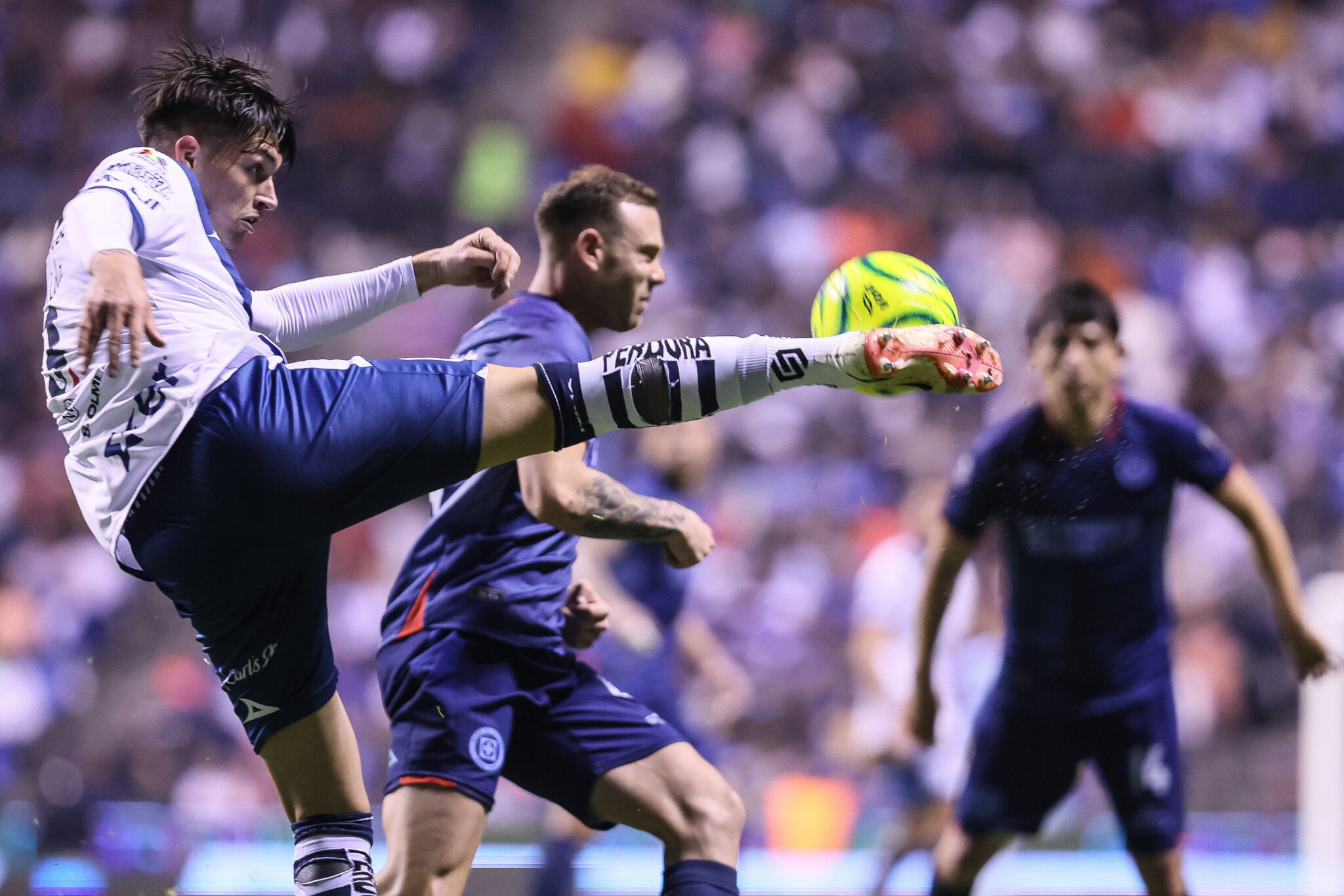 Puebla vs Cruz Azul en la torneo CL 2024.