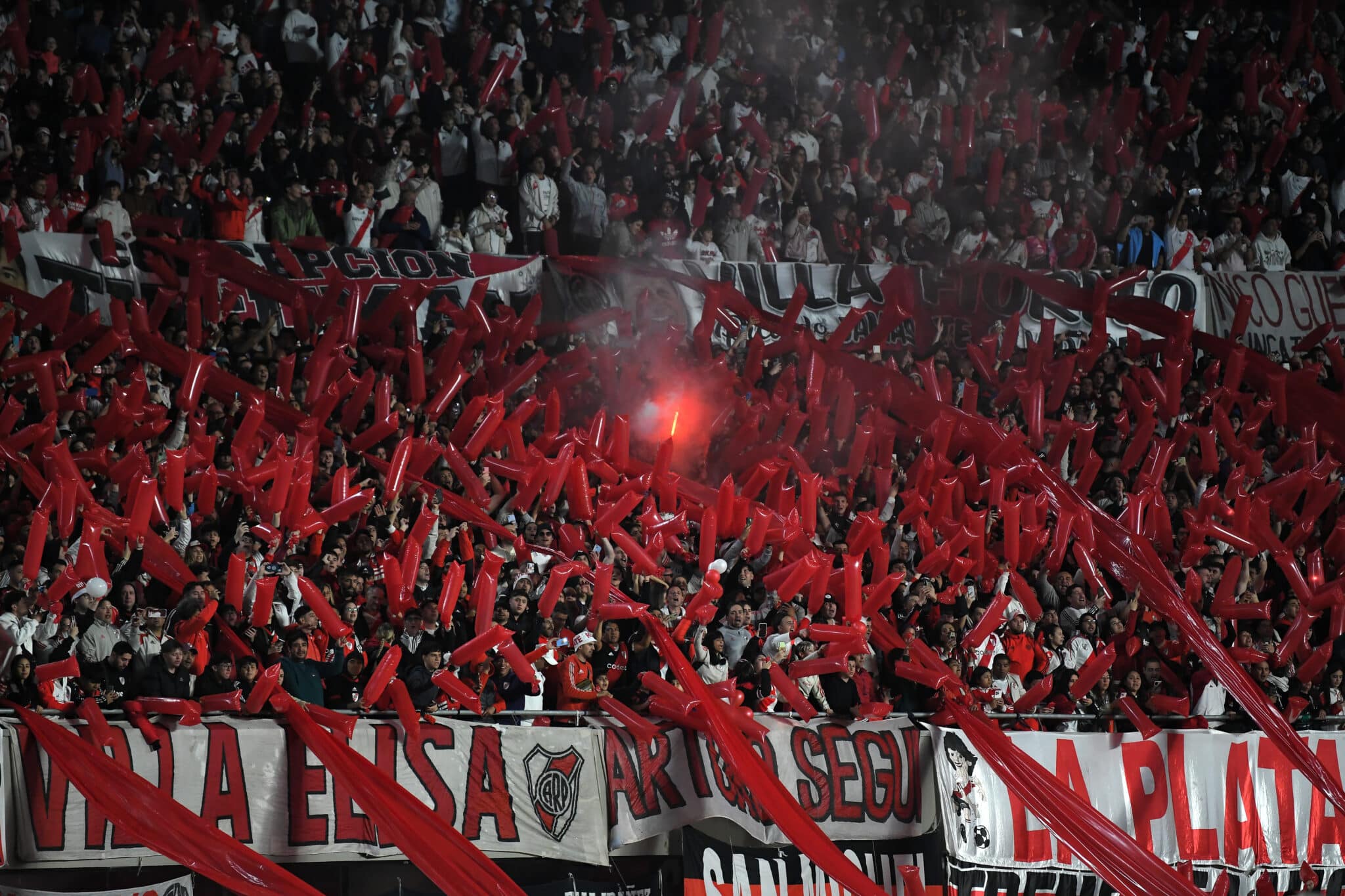 River vs palmeiras en el monumental