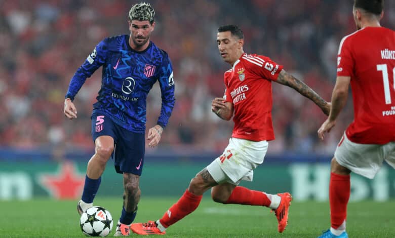 Ángel Di María se cruzó con Rodrigo De Paul en la Champions League