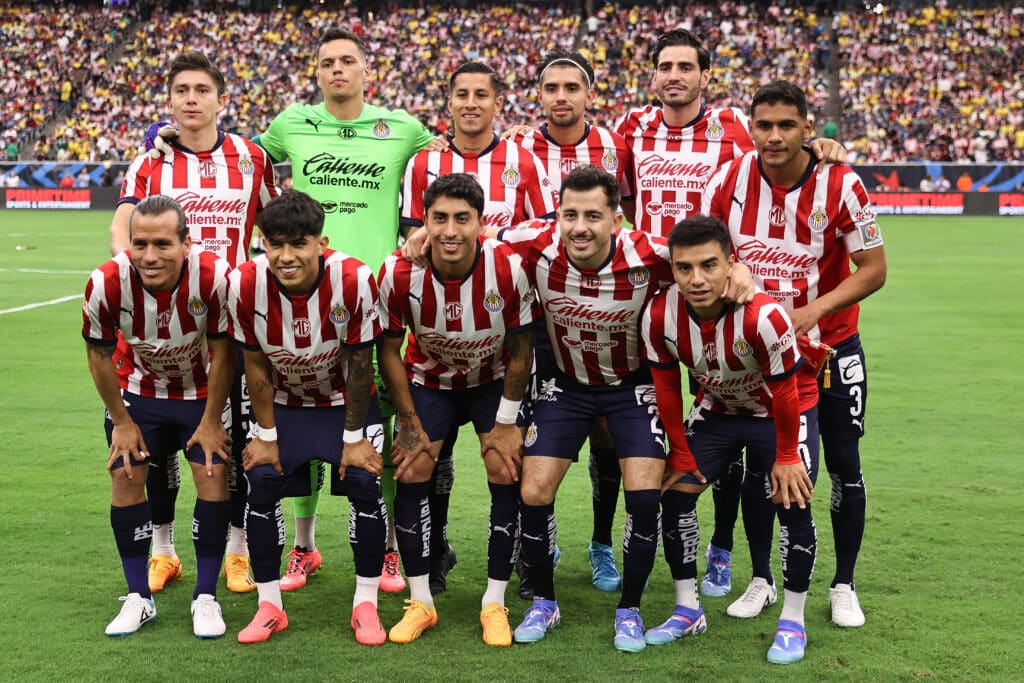 Chivas vs Atlas en el Apertura 2024.