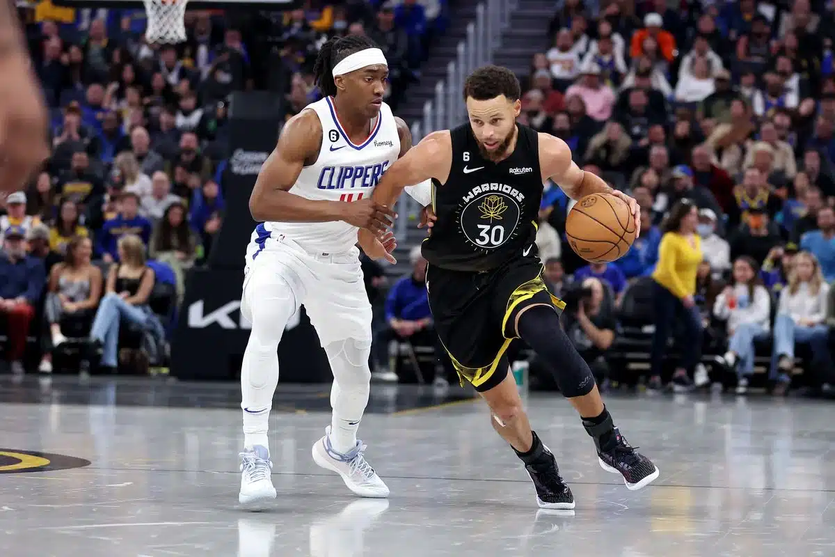 Golden State Warriors vs Los Ángeles Clippers será el cierre de la jornada de domingo de la NBA.