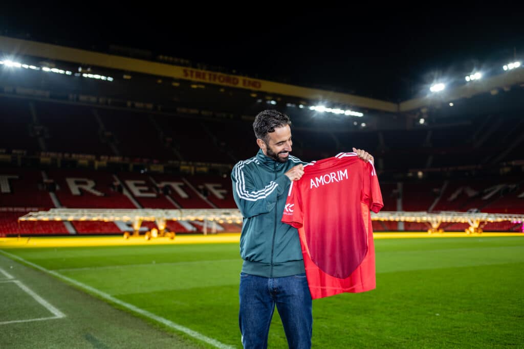 Lyon vs Manchester United: Ruben Amorim se juega la temporada en esta serie, pues sería un golpe duro quedar fuera de todo lo competido en esta temporada 24-25. (Photo by Ash Donelon/Manchester United via Getty Images)