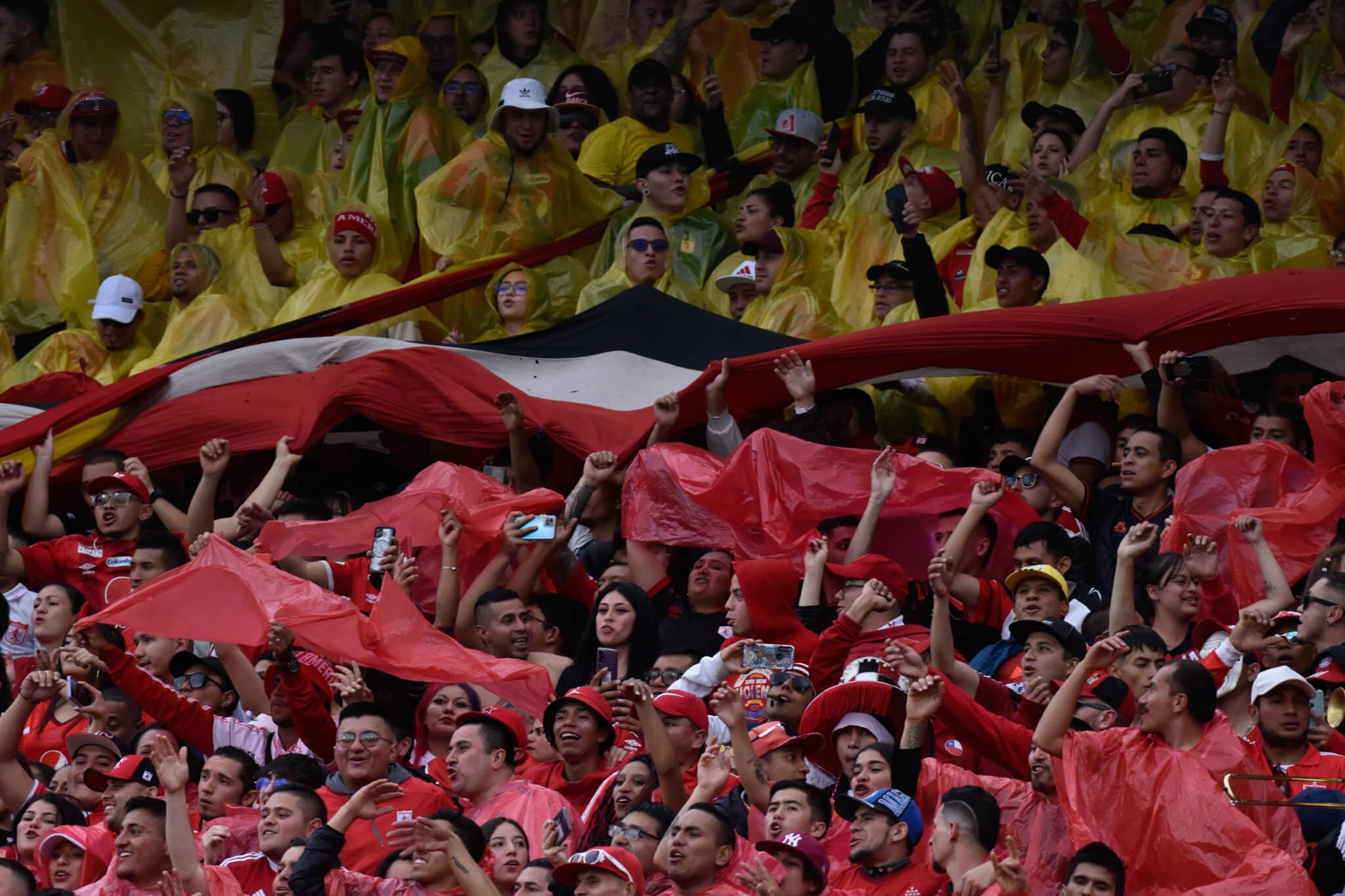 América de Cali vs corinthians hinchada