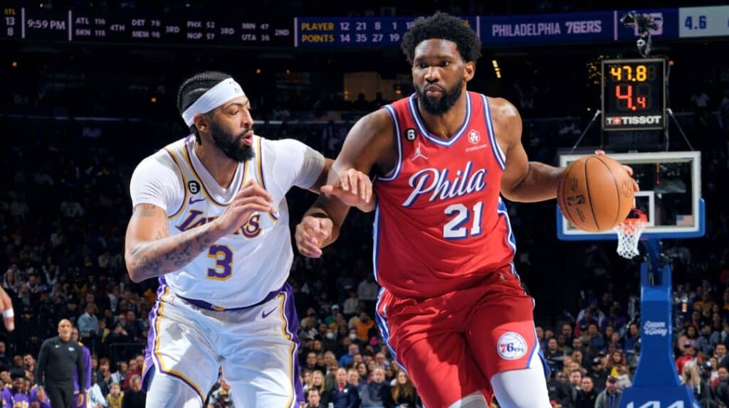 Philadelphia 76ers vs Los Ángeles Lakers será uno de los encuentros que tendrá la jornada de martes de la NBA.